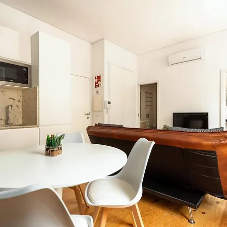 Salinas - No Coração Do Centro De Aveiro