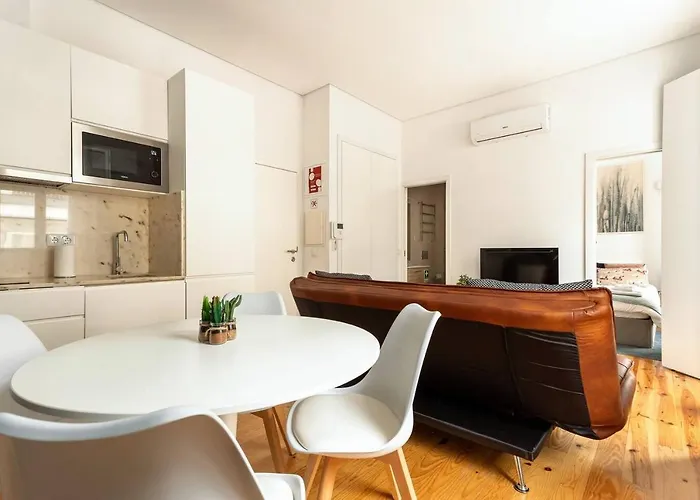 Salinas - No Coração Do Centro De Aveiro